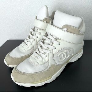 Chanel CC Logo Runners Trainers Sneakers Size 40